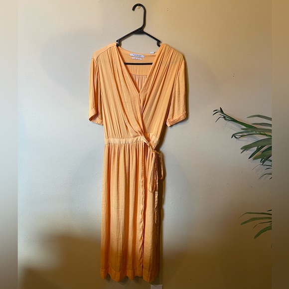 🔥🔥 SCOTCH & SODA mango crepe midi wrap dress | MSRP $198 - Picture 2 of 14